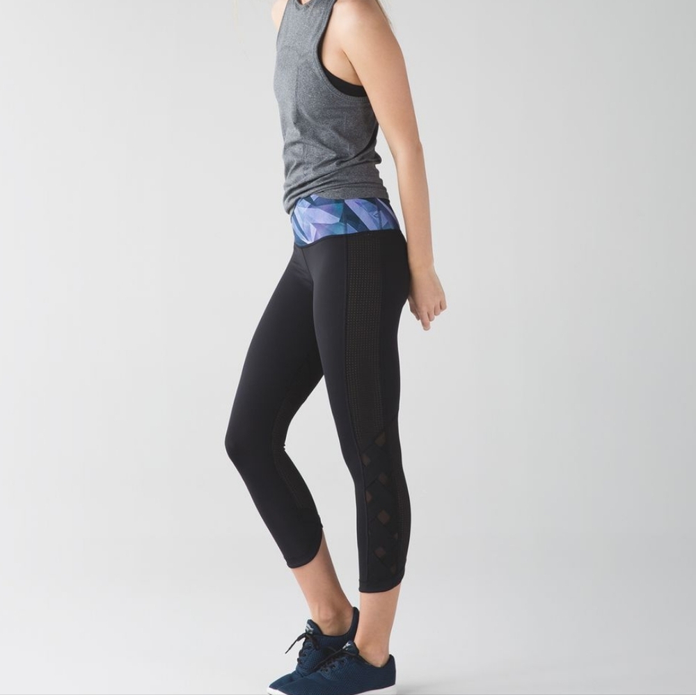 Lululemon Var-City Crop